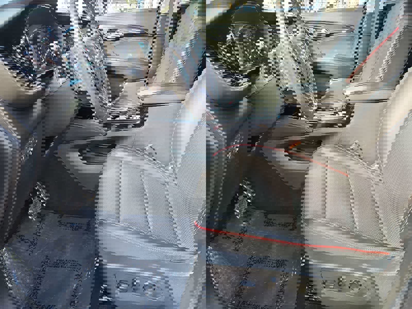 Used 2022 Buick Envision Essence w/ Sport Touring Package image 17