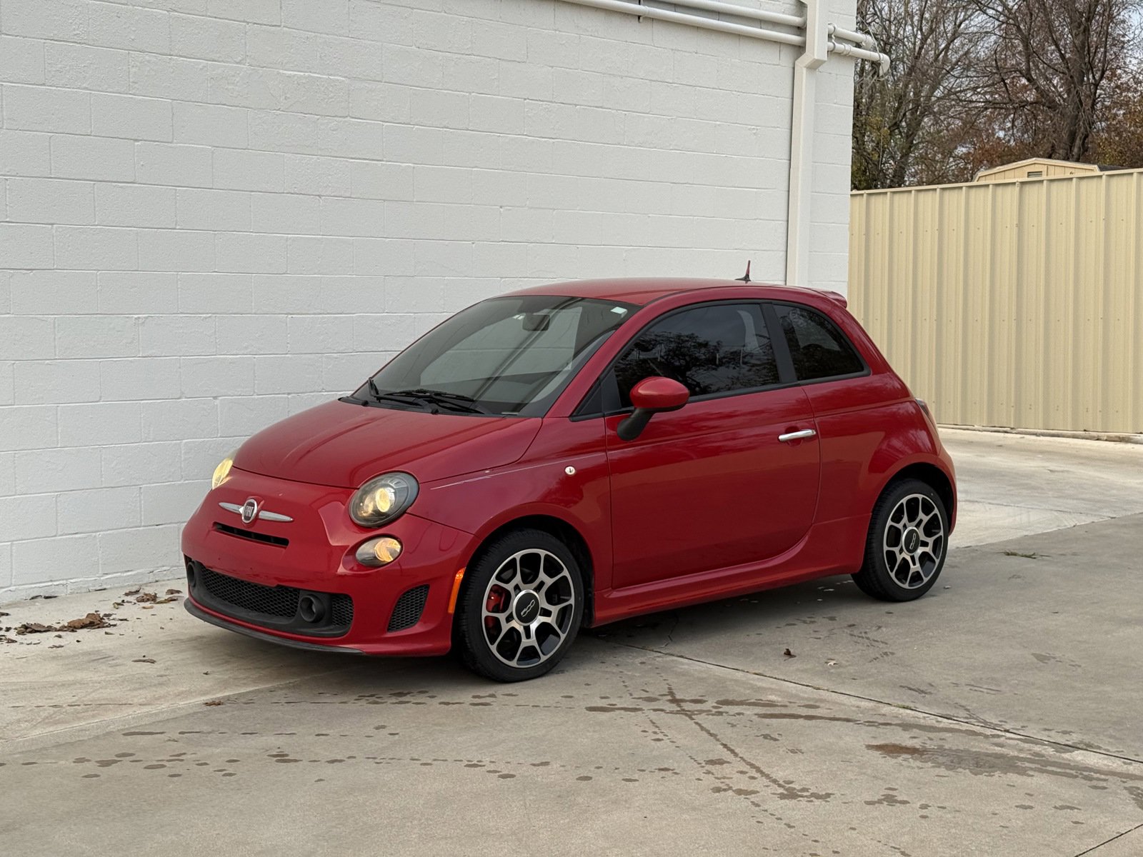 Used 2013 FIAT 500 Turbo w/ Beats Audio Pkg FWD image 4