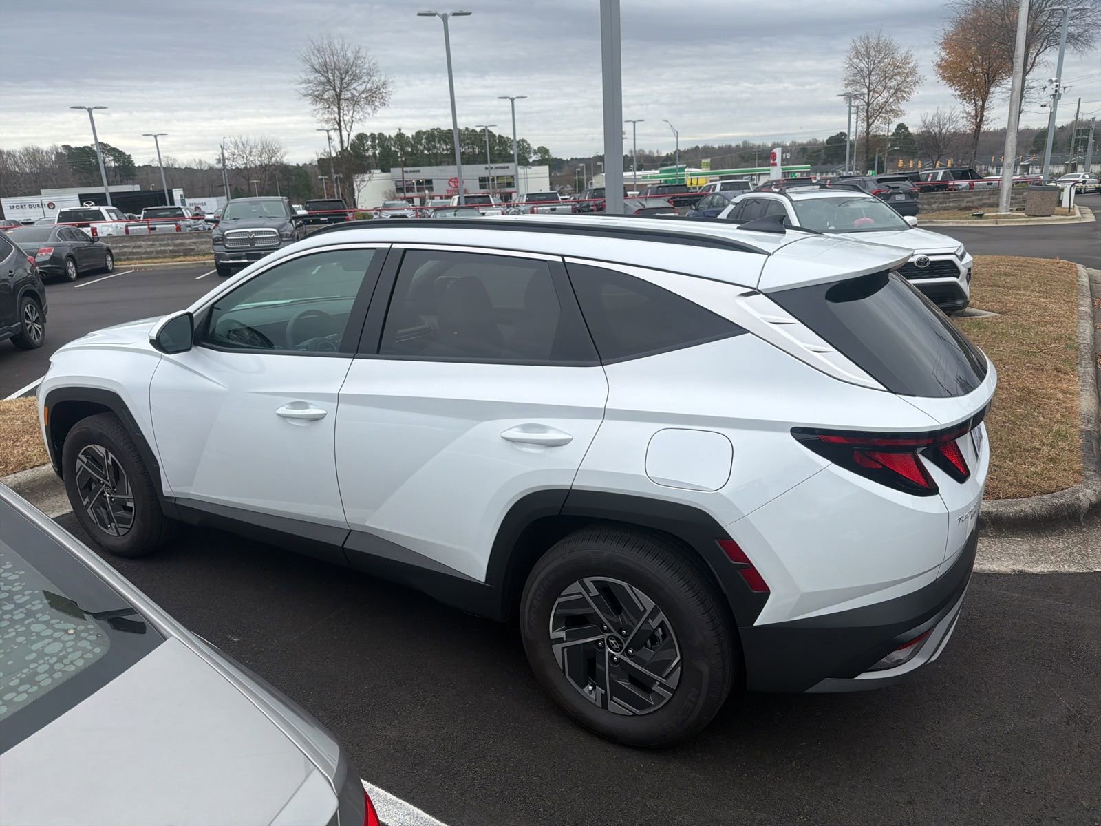 Used 2025 Hyundai Tucson Blue image 9