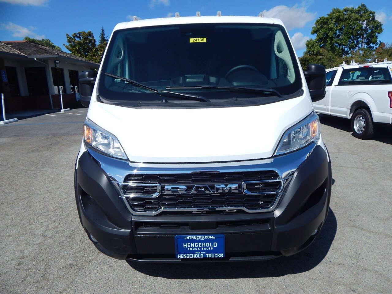 Used 2025 RAM ProMaster 2500 w/ U-Haul Equipment Group FWD image 11