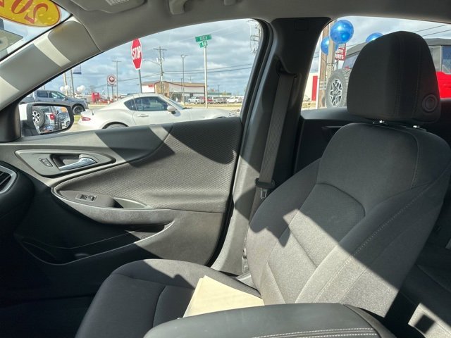 Used 2024 Chevrolet Malibu LT image 27