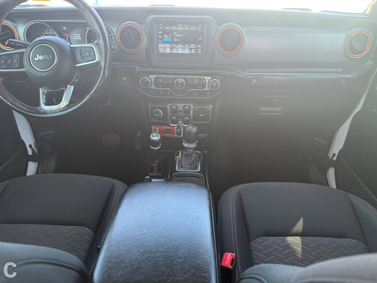 Used 2021 Jeep Gladiator Mojave AWD/4WD image 14