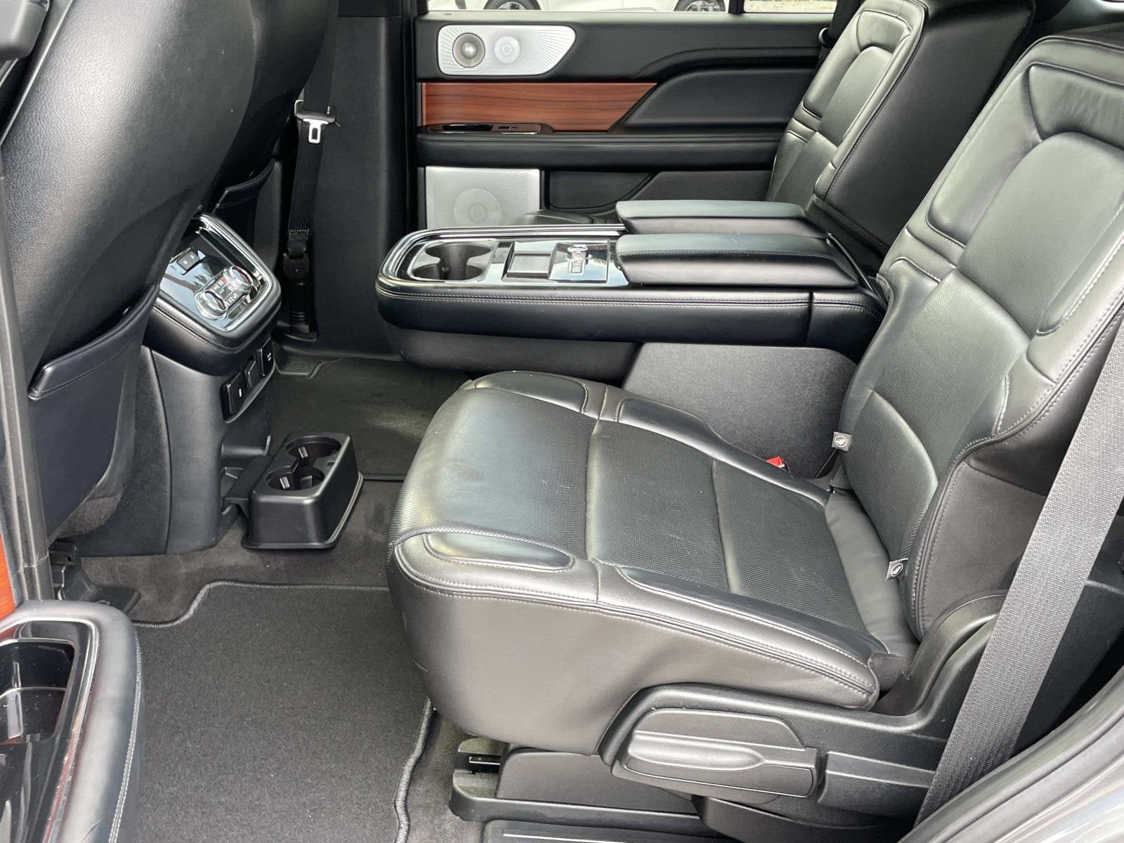 Used 2018 Lincoln Navigator Reserve w/ Technology Package AWD/4WD image 12