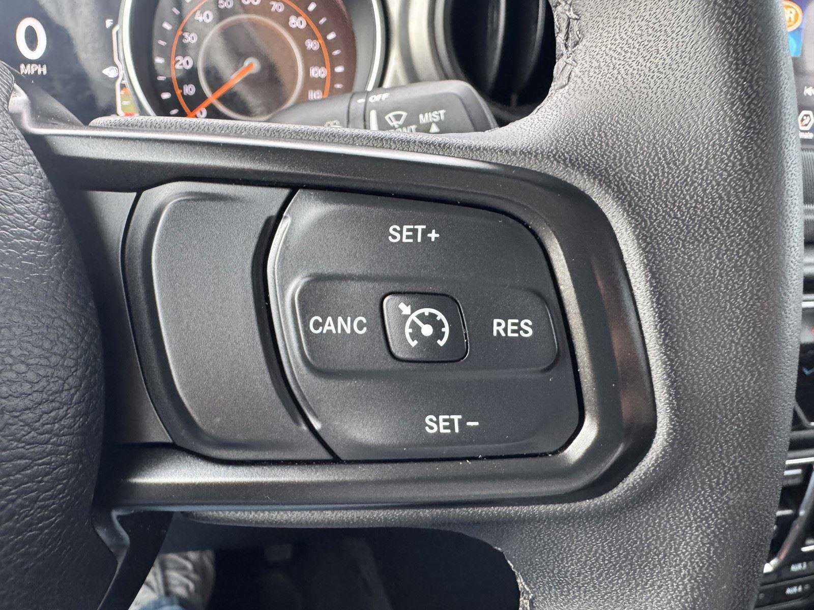 Used 2023 Jeep Gladiator Willys image 18