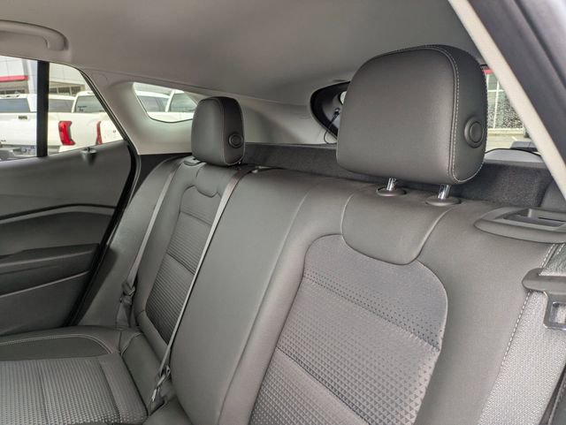 Used 2025 Chevrolet Trax LT image 28