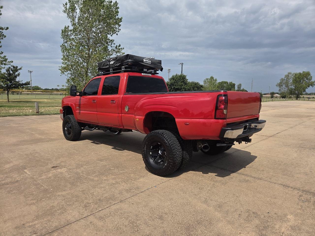 Used 2005 Chevrolet Silverado 3500 LS w/ Heavy-Duty Power Package AWD/4WD image 6