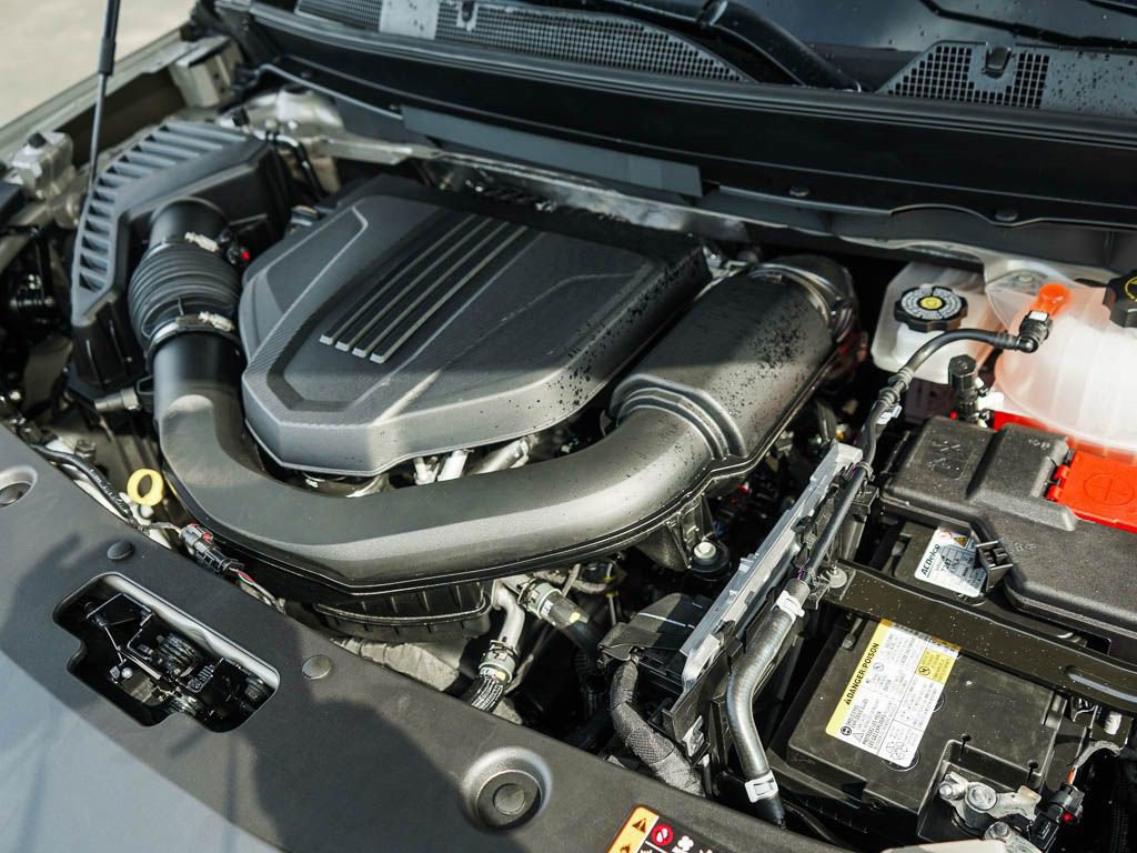 New 2026 Buick Enclave Sport Touring w/ Super Cruise Package image 7