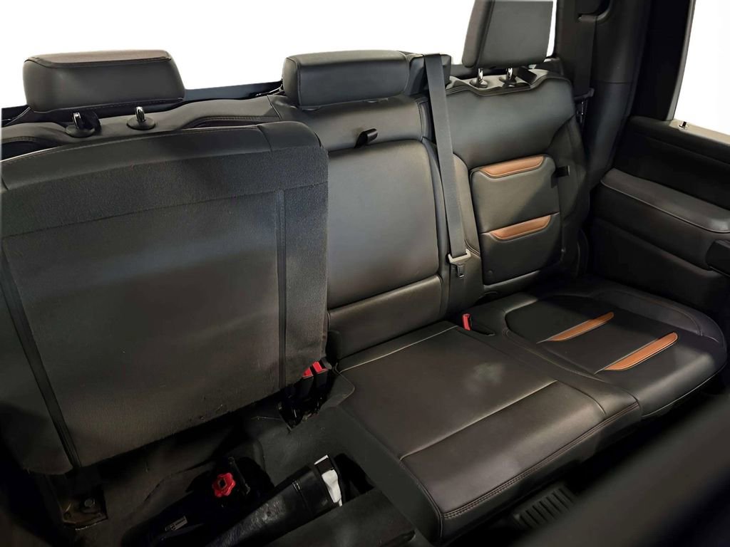 Used 2021 GMC Sierra 3500 AT4 AWD/4WD image 17