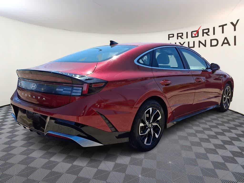 Used 2024 Hyundai Sonata SEL FWD image 4