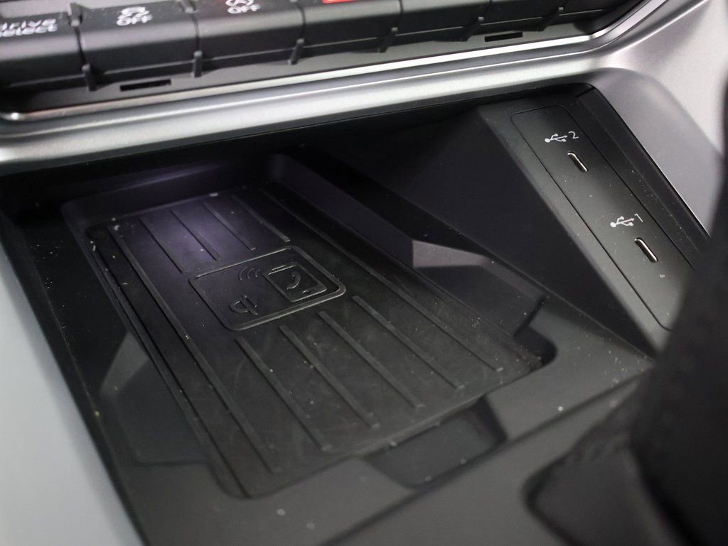 Certified 2025 Audi Q3 2.0T Premium w/ Convenience Package image 5