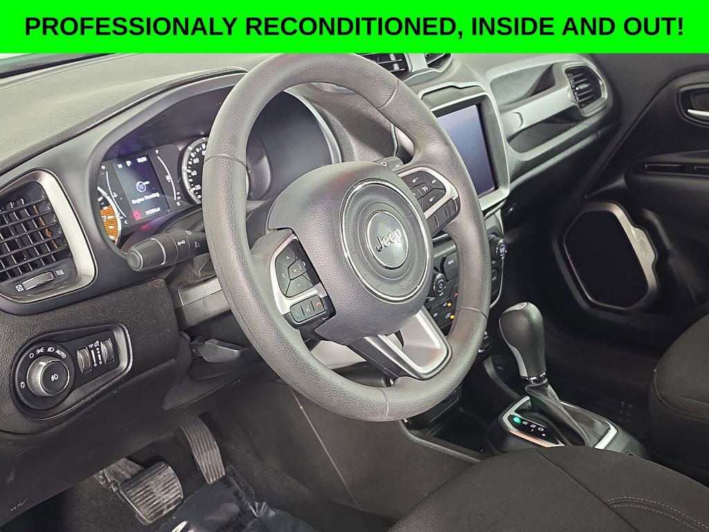 Used 2023 Jeep Renegade Latitude AWD/4WD image 7