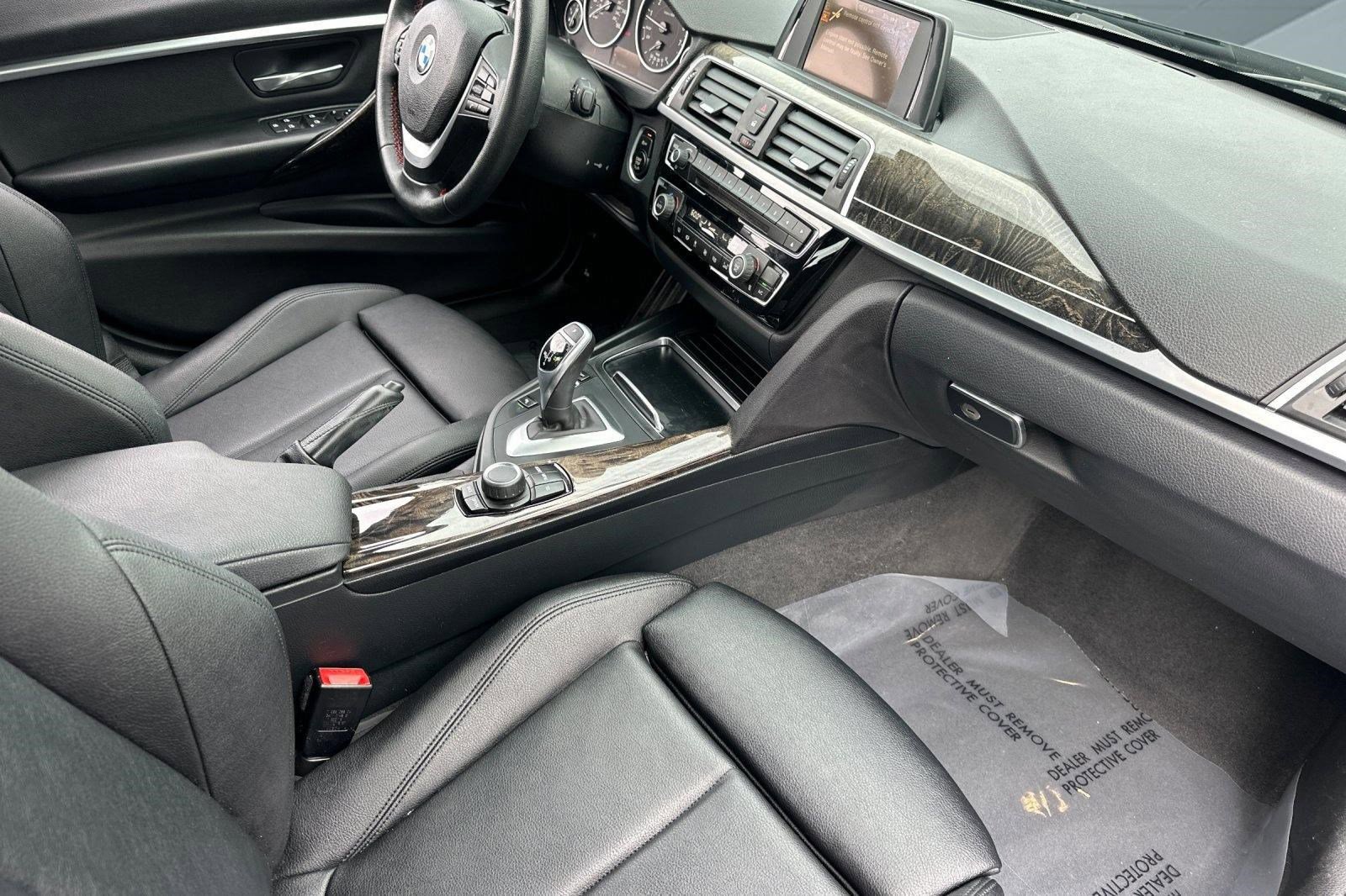 Used 2017 BMW 330i Sedan image 31