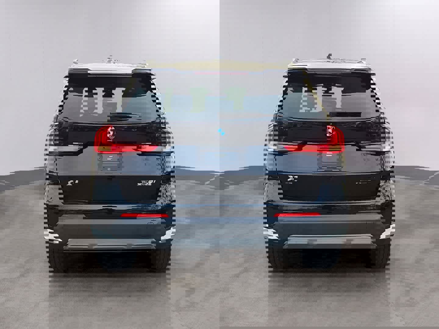 Used 2023 BMW X1 xDrive28i image 5