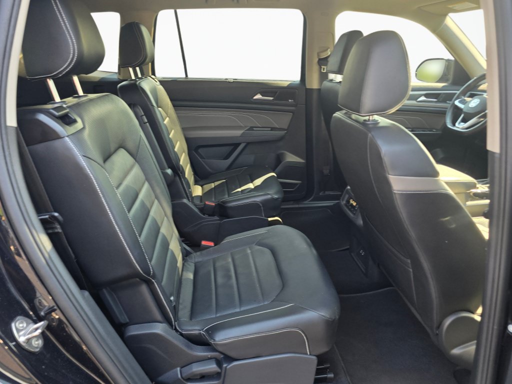 Used 2022 Volkswagen Atlas SEL Premium AWD/4WD image 26