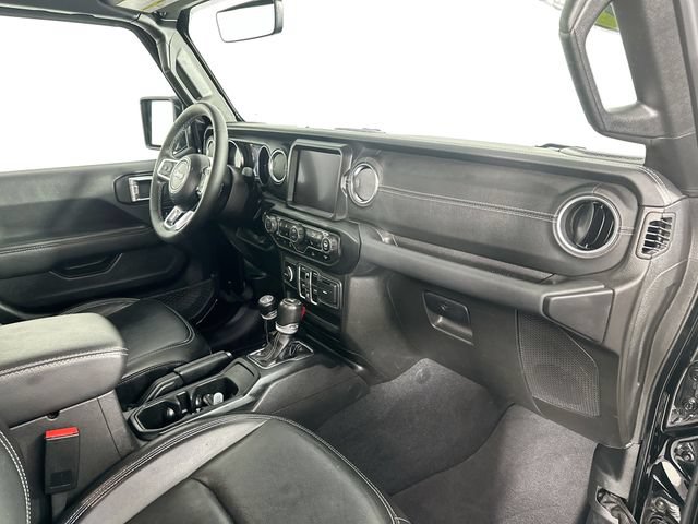 Used 2023 Jeep Wrangler Unlimited Sahara w/ Cold Weather Group AWD/4WD image 30