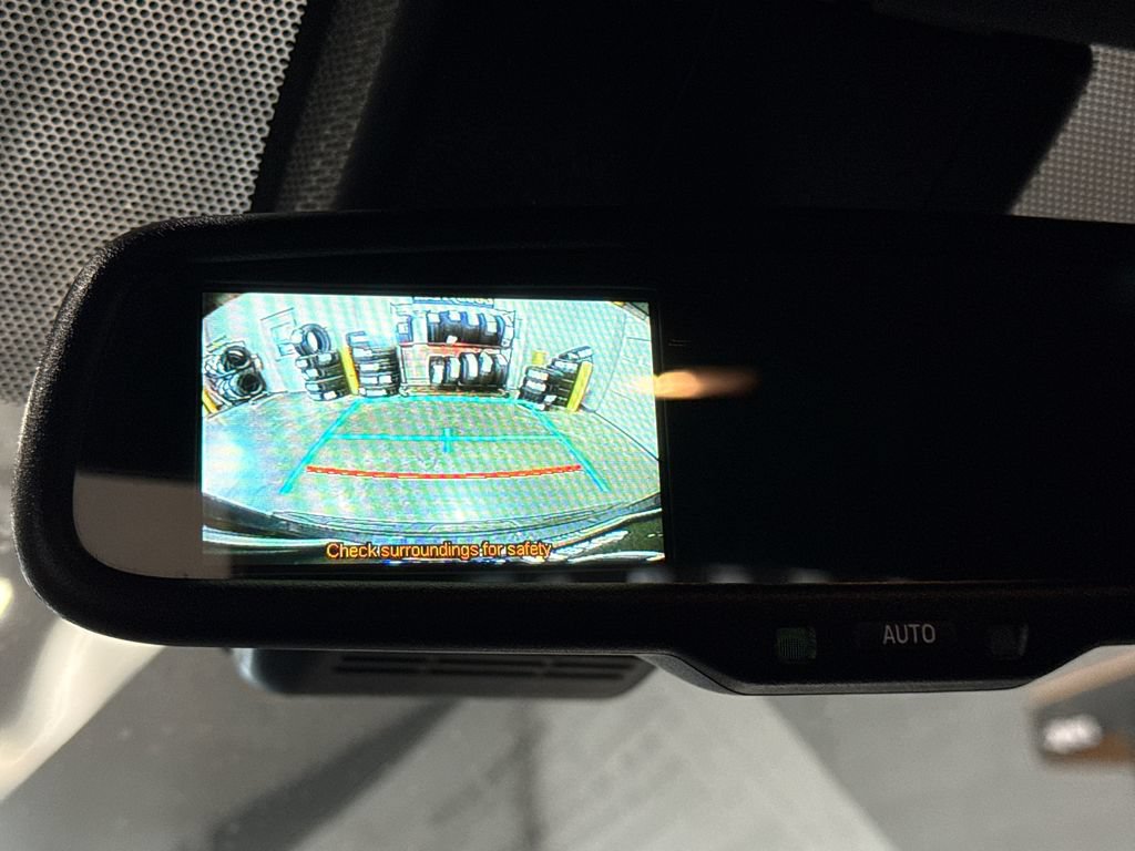 Used 2018 Toyota C-HR XLE FWD image 19
