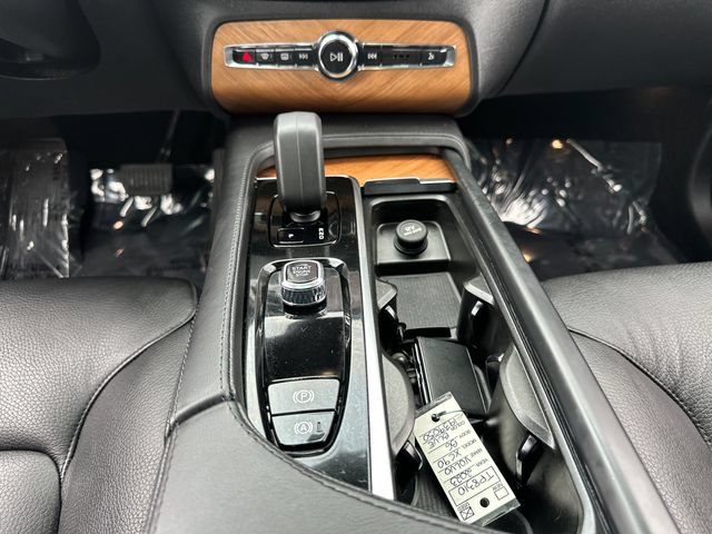 Used 2023 Volvo XC90 B6 Plus w/ Protection Package Premier AWD/4WD image 24