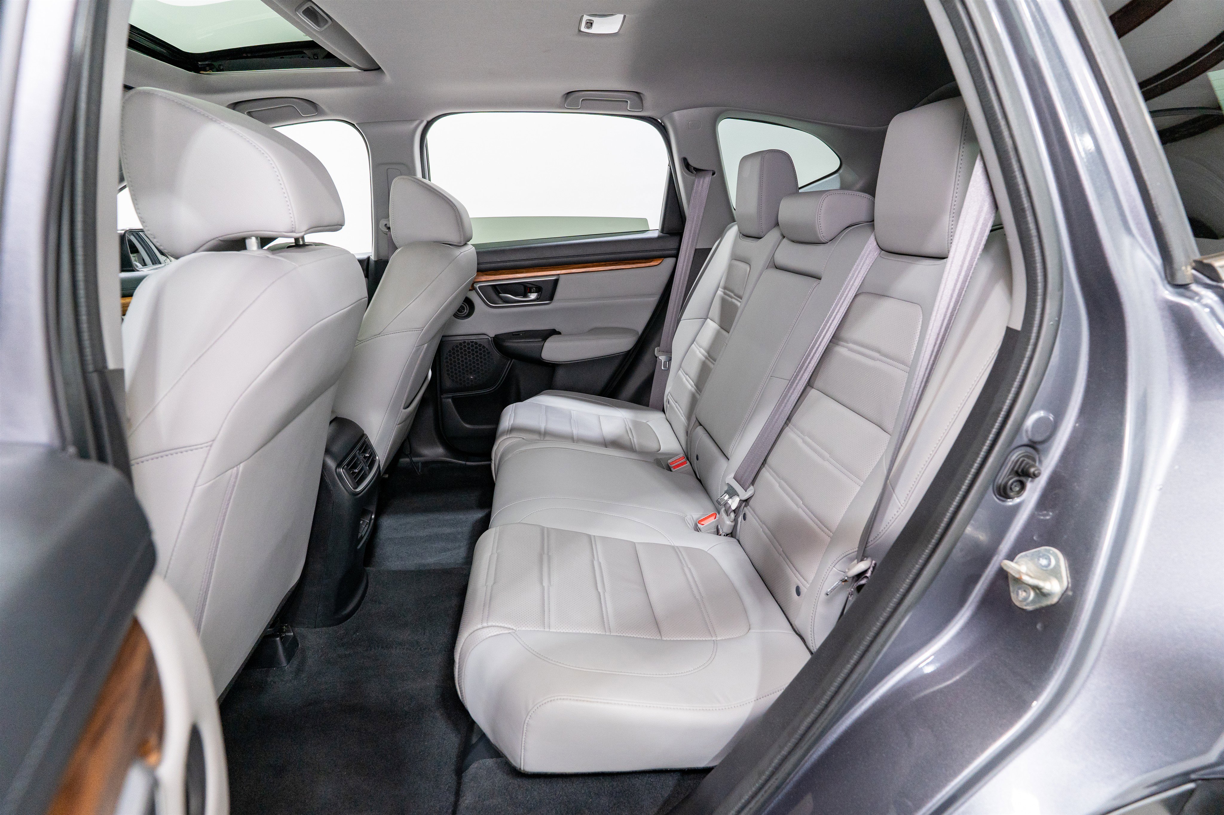 Used 2020 Honda CR-V Touring image 31