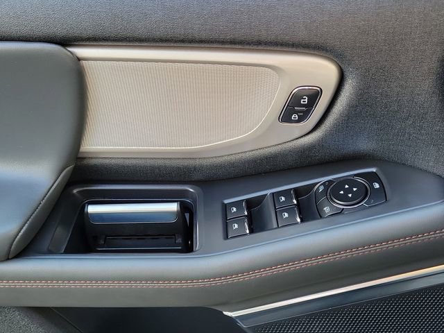 Used 2025 Ford Expedition Active image 16