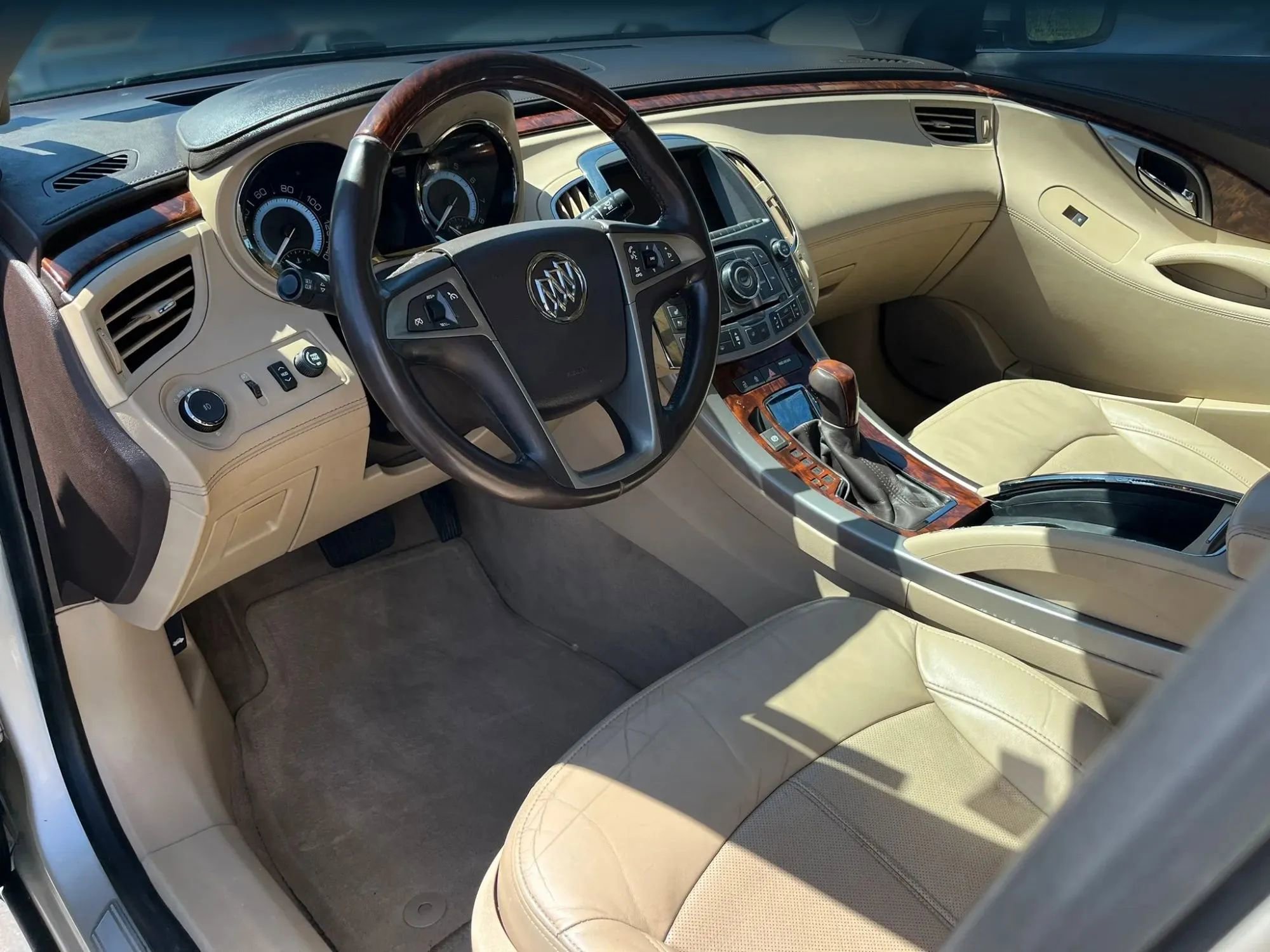 Used 2013 Buick LaCrosse Premium w/ Driver Confidence Package image 9