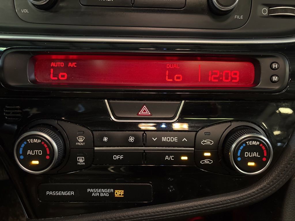 Used 2015 Kia Optima EX w/ EX Premium Package image 28