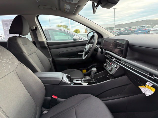 Used 2026 Hyundai Tucson SE FWD image 24