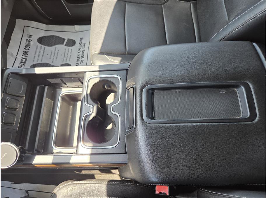 Used 2015 Chevrolet Silverado 1500 LTZ AWD/4WD image 16