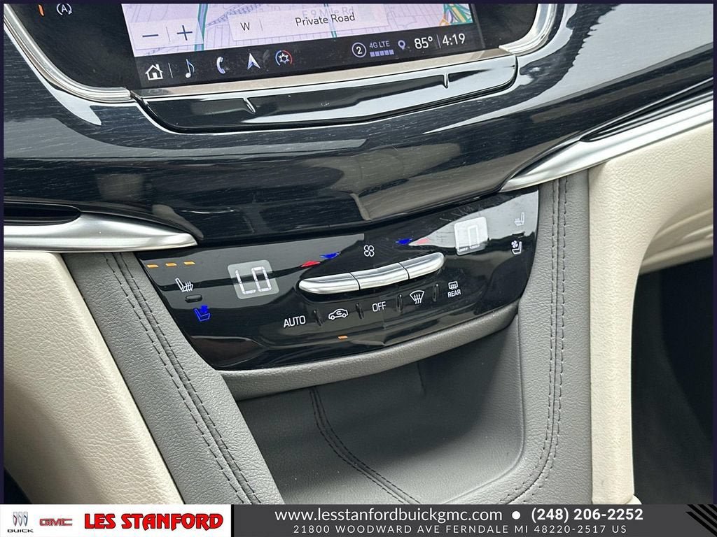 Certified 2025 Cadillac XT6 Premium Luxury AWD/4WD image 34