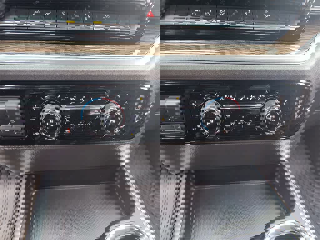 Used 2024 Chevrolet Silverado 1500 LT Trail Boss w/ Protection Package image 19