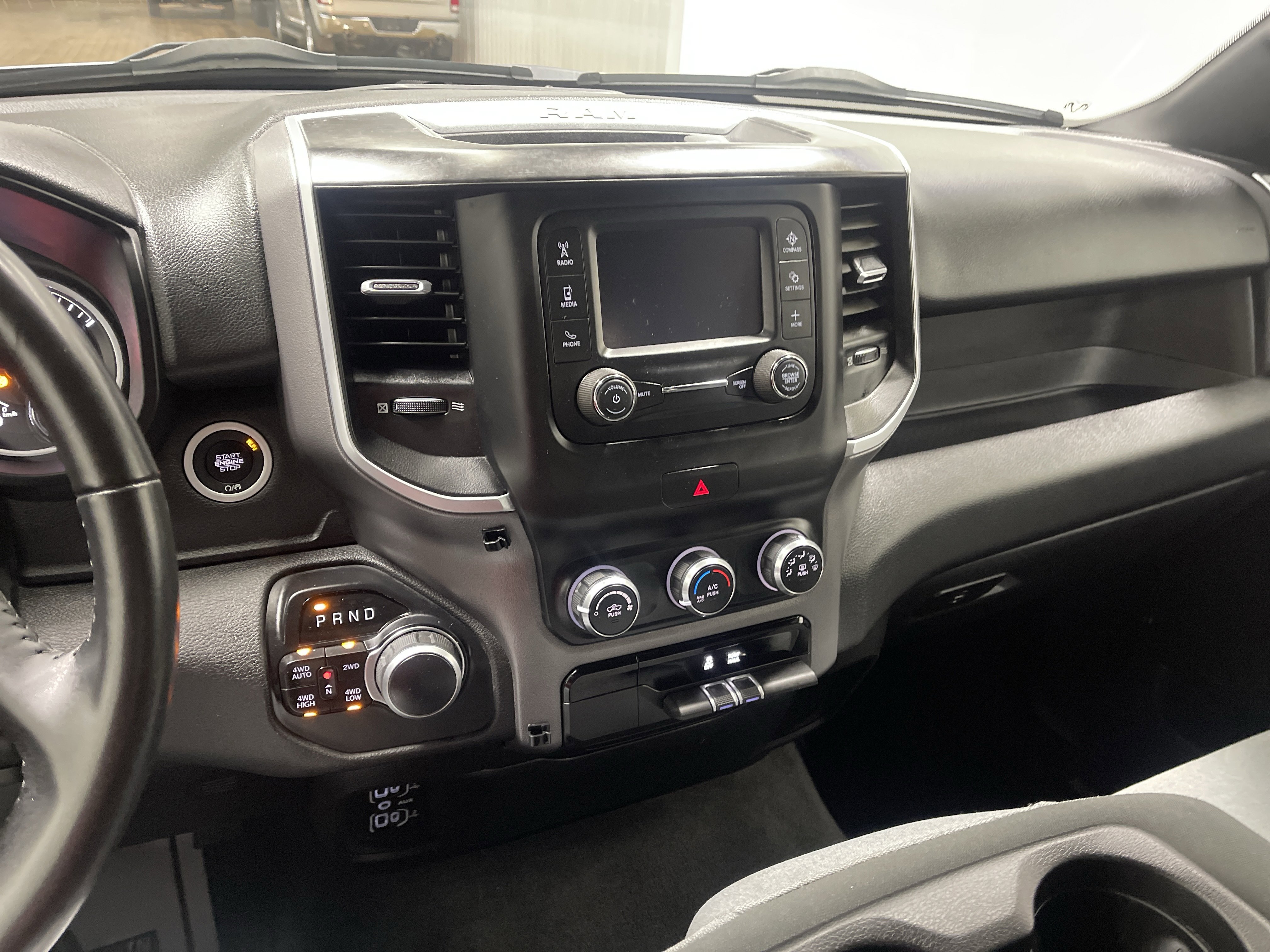 Used 2021 RAM 1500 Big Horn image 28