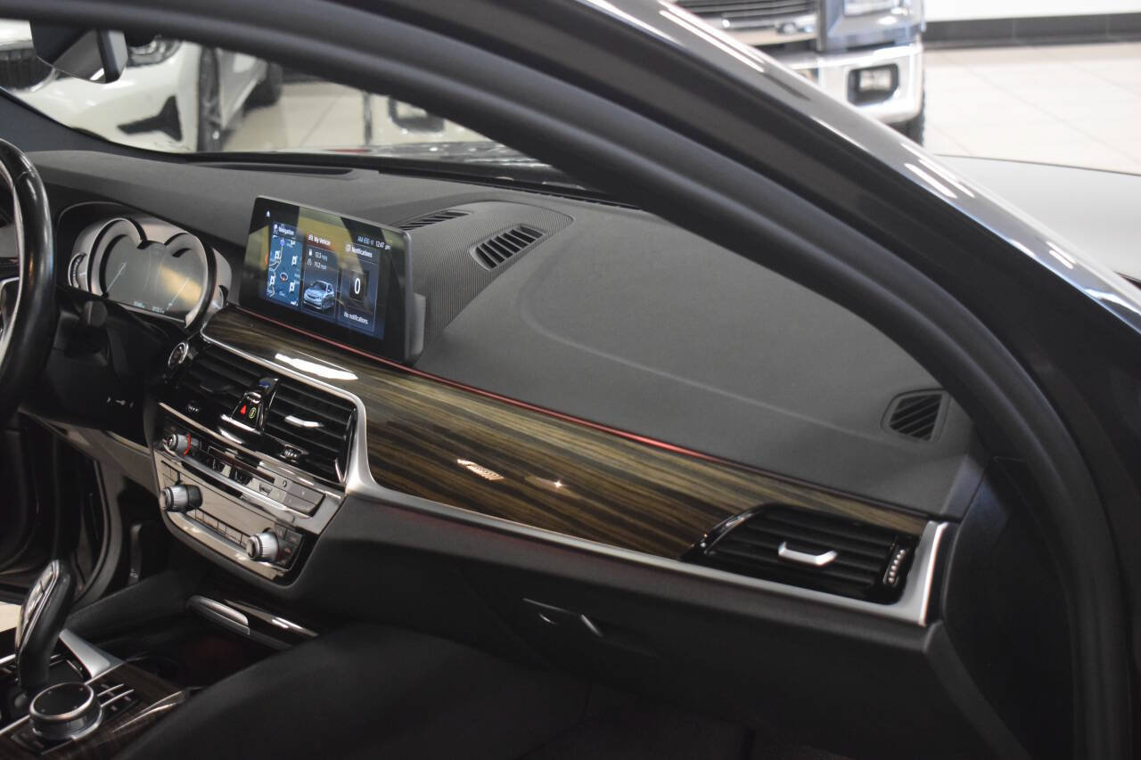Used 2018 BMW 540i RWD image 42