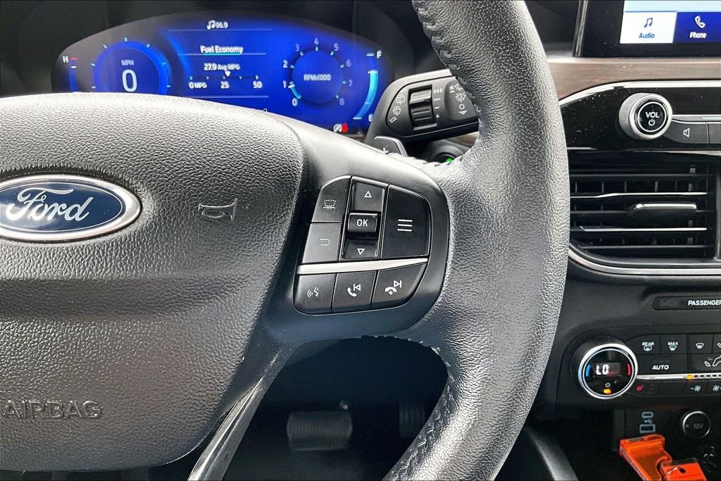 Used 2020 Ford Escape Titanium w/ Titanium Premium Package 2.0 image 19