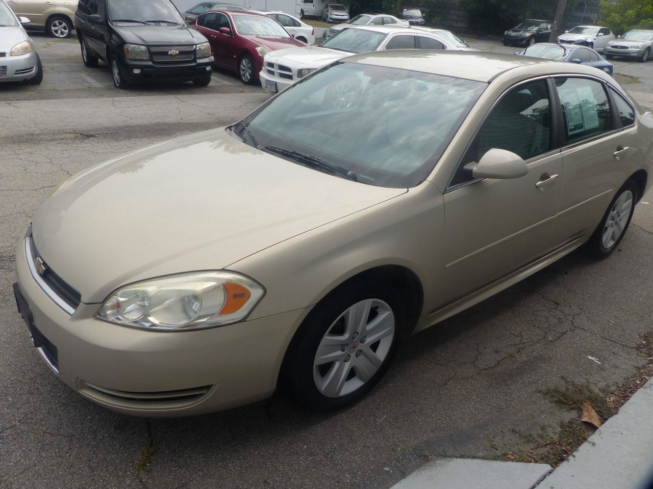 Used 2010 Chevrolet Impala LS FWD image 2