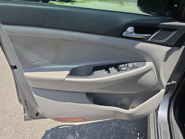 Used 2021 Hyundai Tucson SEL FWD image 16