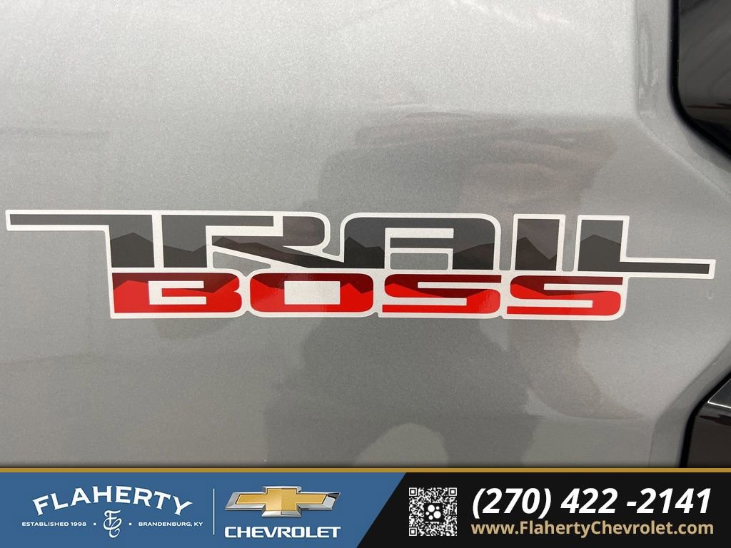 Used 2024 Chevrolet Colorado Trail Boss w/ Technology Package image 18
