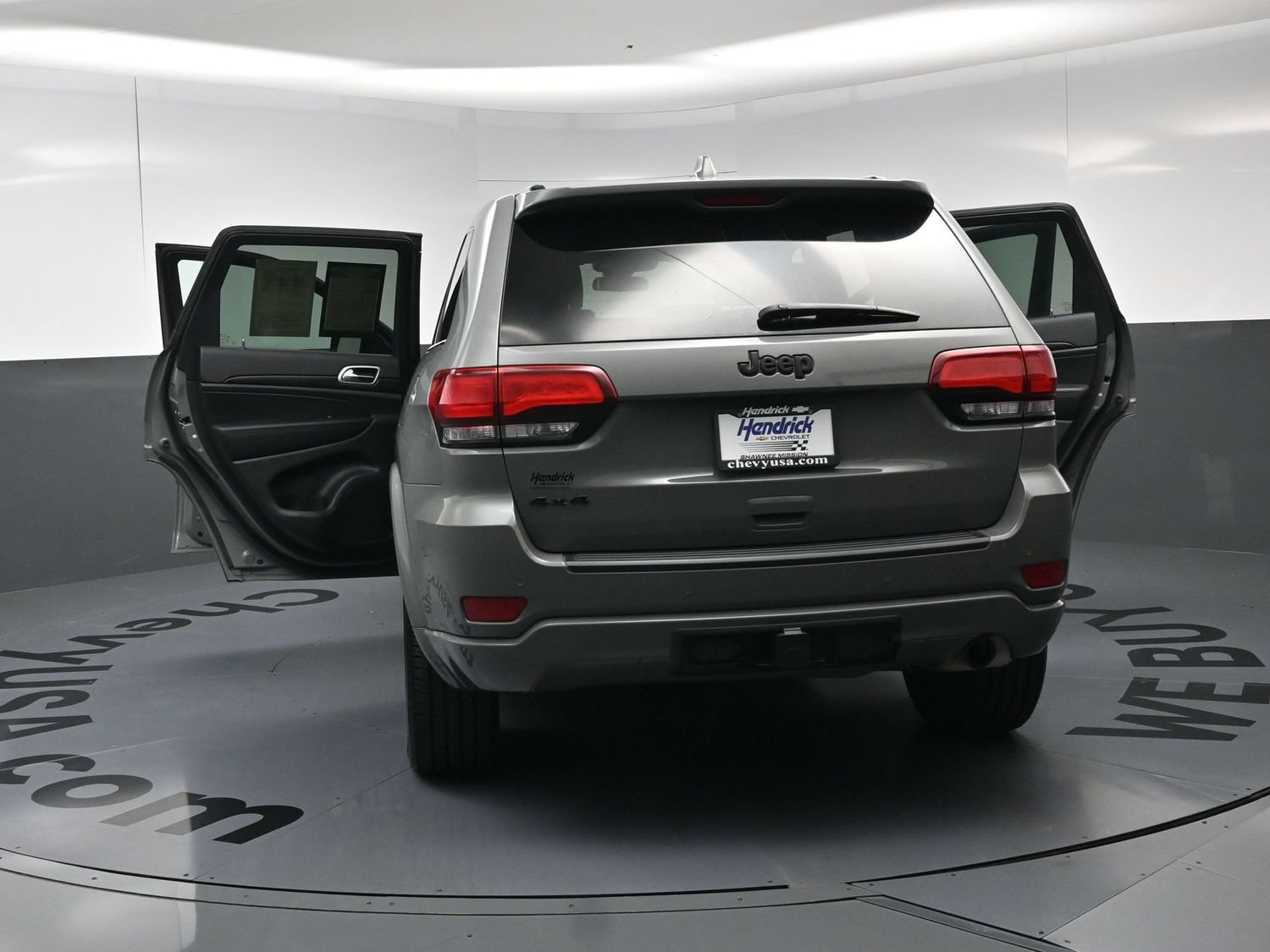 Used 2021 Jeep Grand Cherokee Laredo X AWD/4WD image 29