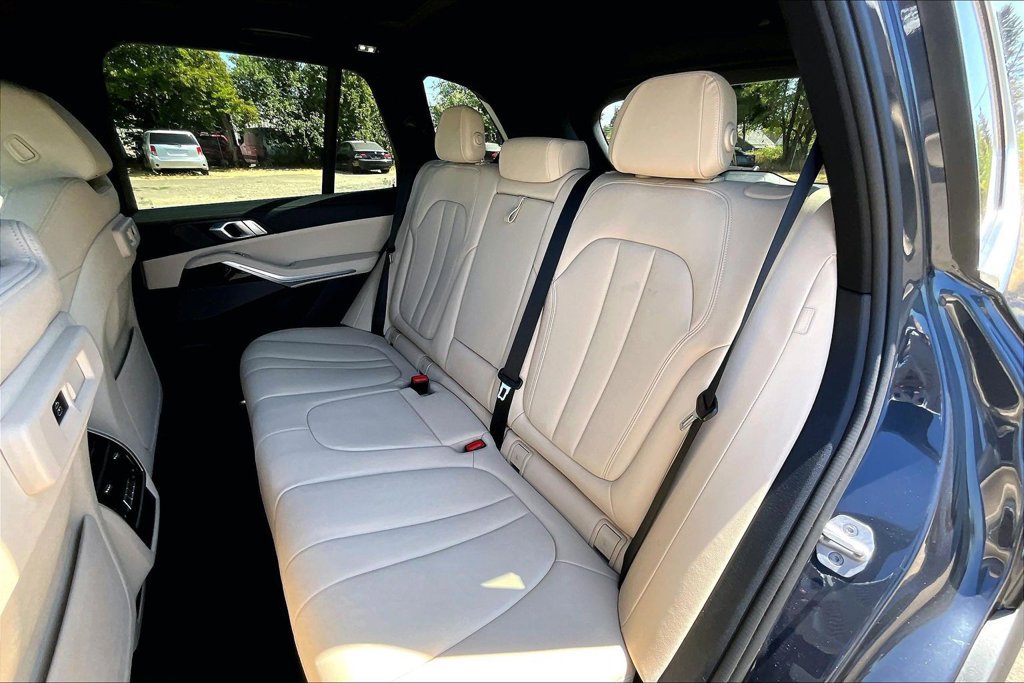 Used 2021 BMW X5 xDrive40i w/ Premium Package AWD/4WD image 21