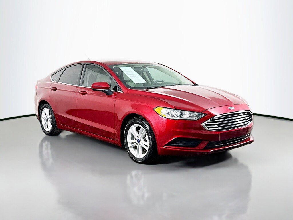 Used 2018 Ford Fusion SE image 7