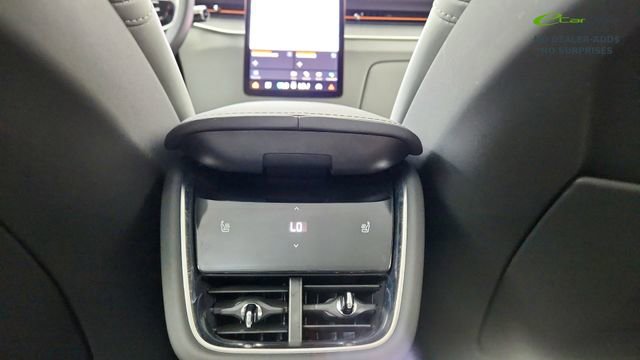 Used 2025 Polestar Polestar 3 AWD/4WD image 48
