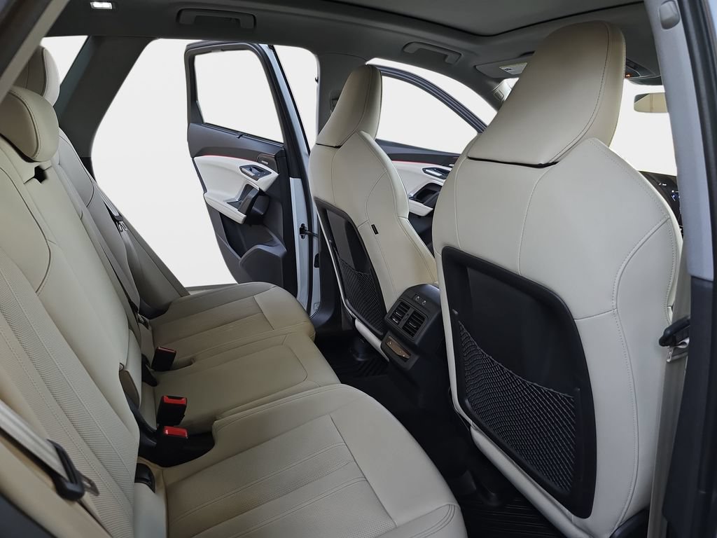 Used 2025 Audi Q5 Prestige AWD/4WD image 13