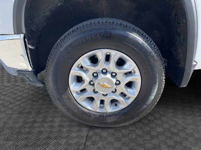 Used 2023 Chevrolet Silverado 2500 LT image 14