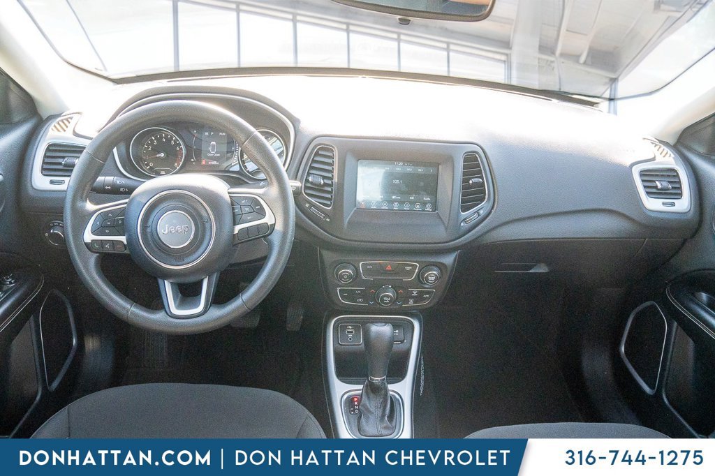 Used 2021 Jeep Compass Sport FWD image 4