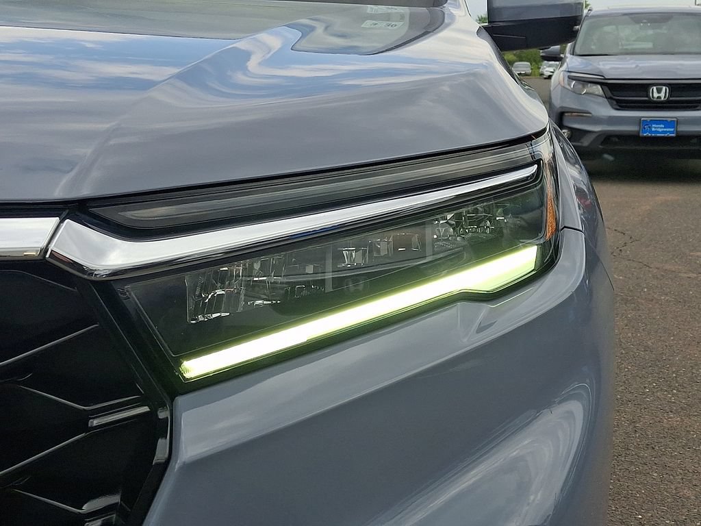 Used 2025 Honda Pilot Elite image 9