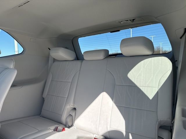 New 2026 Buick Enclave Avenir w/ Super Cruise Package AWD/4WD image 43