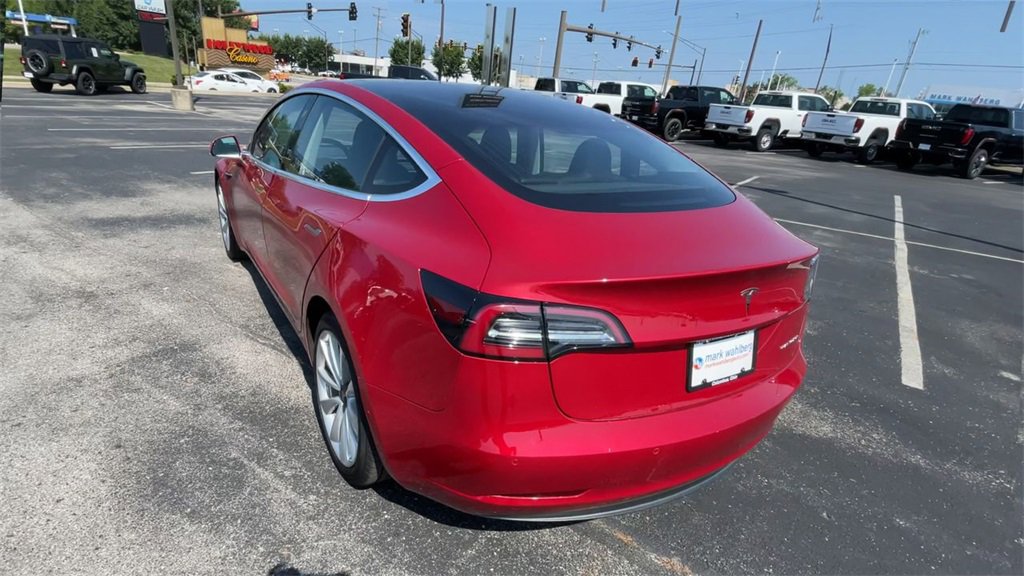 Used 2018 Tesla Model 3 Long Range image 8