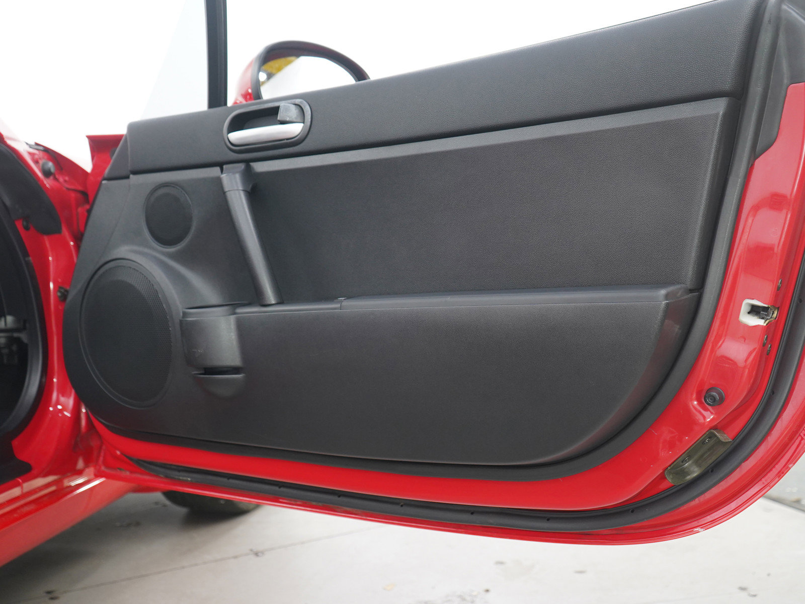 Used 2006 MAZDA MX-5 Miata Sport RWD image 11