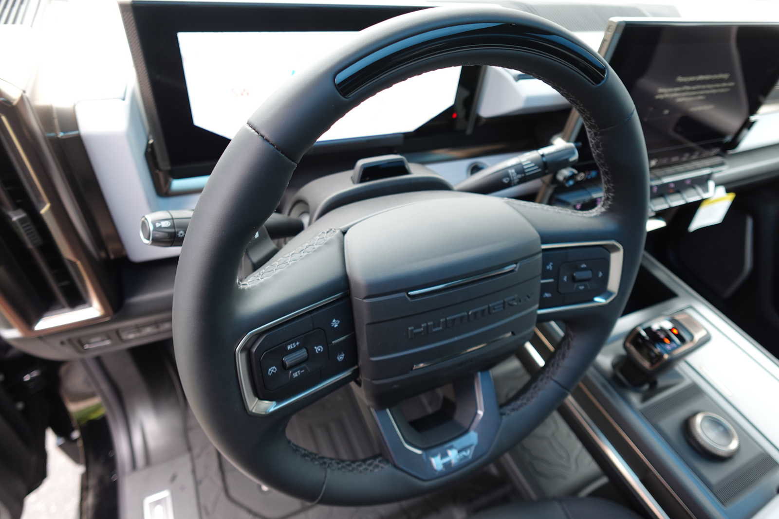 New 2024 GMC Hummer EV 2X w/ Extreme Off-Road Package image 15