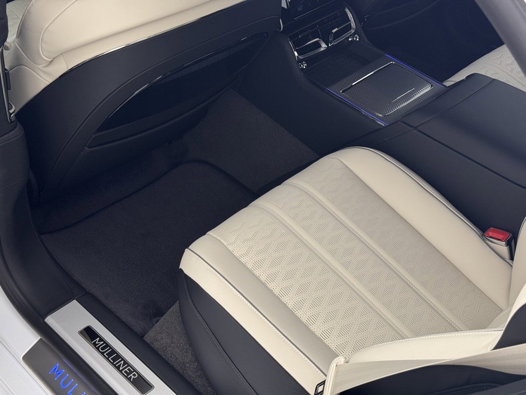 New 2026 Bentley Flying Spur Plug-In Hybrid image 18