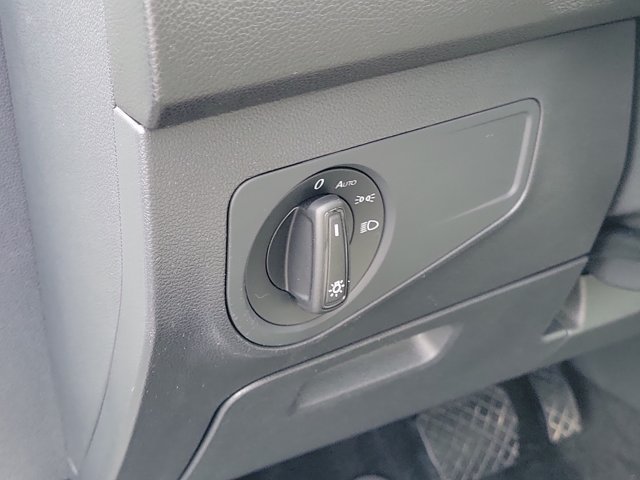 Certified 2023 Volkswagen Tiguan S FWD image 18