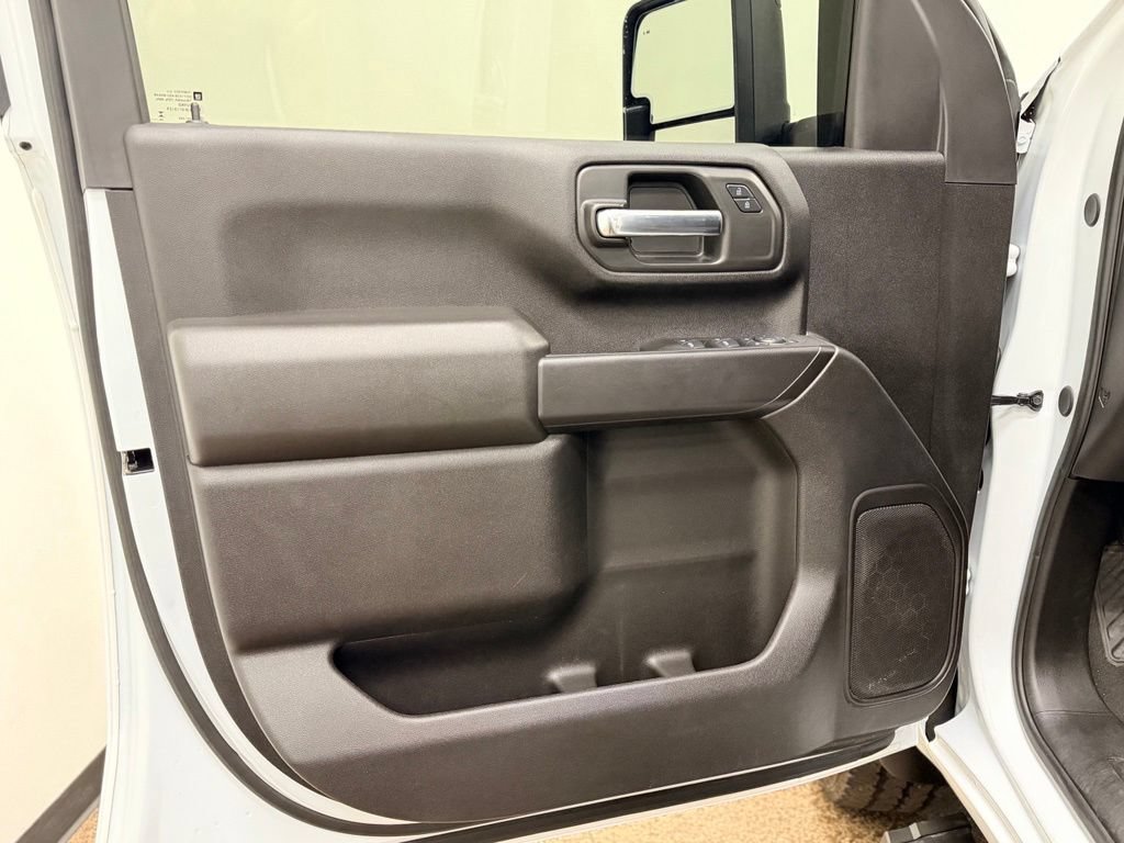Used 2024 GMC Sierra 2500 Pro w/ 1SA Pro Safety Plus Package AWD/4WD image 9